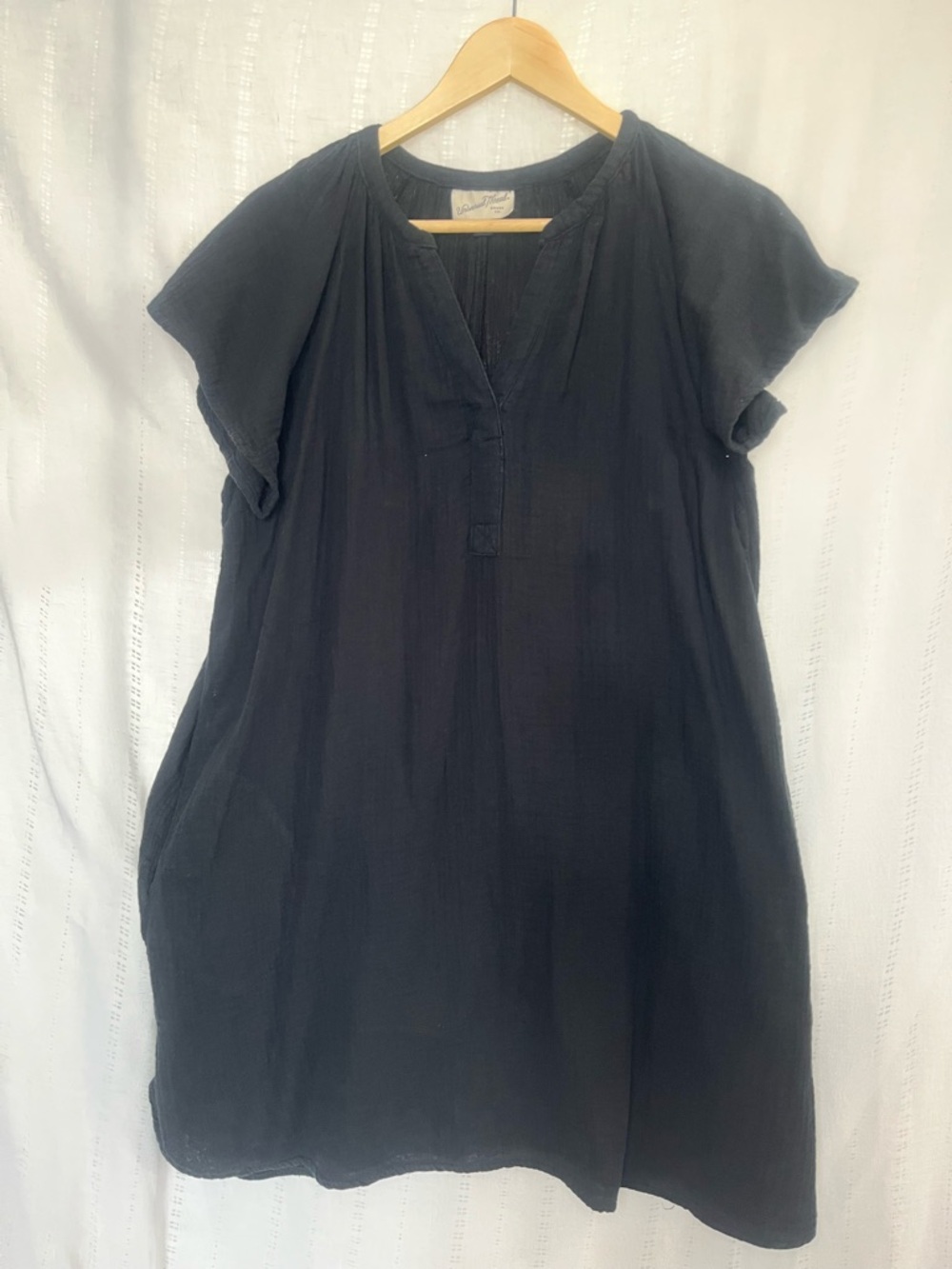 Universal Thread White V-Neck Flutter Sleeve Midi Dress